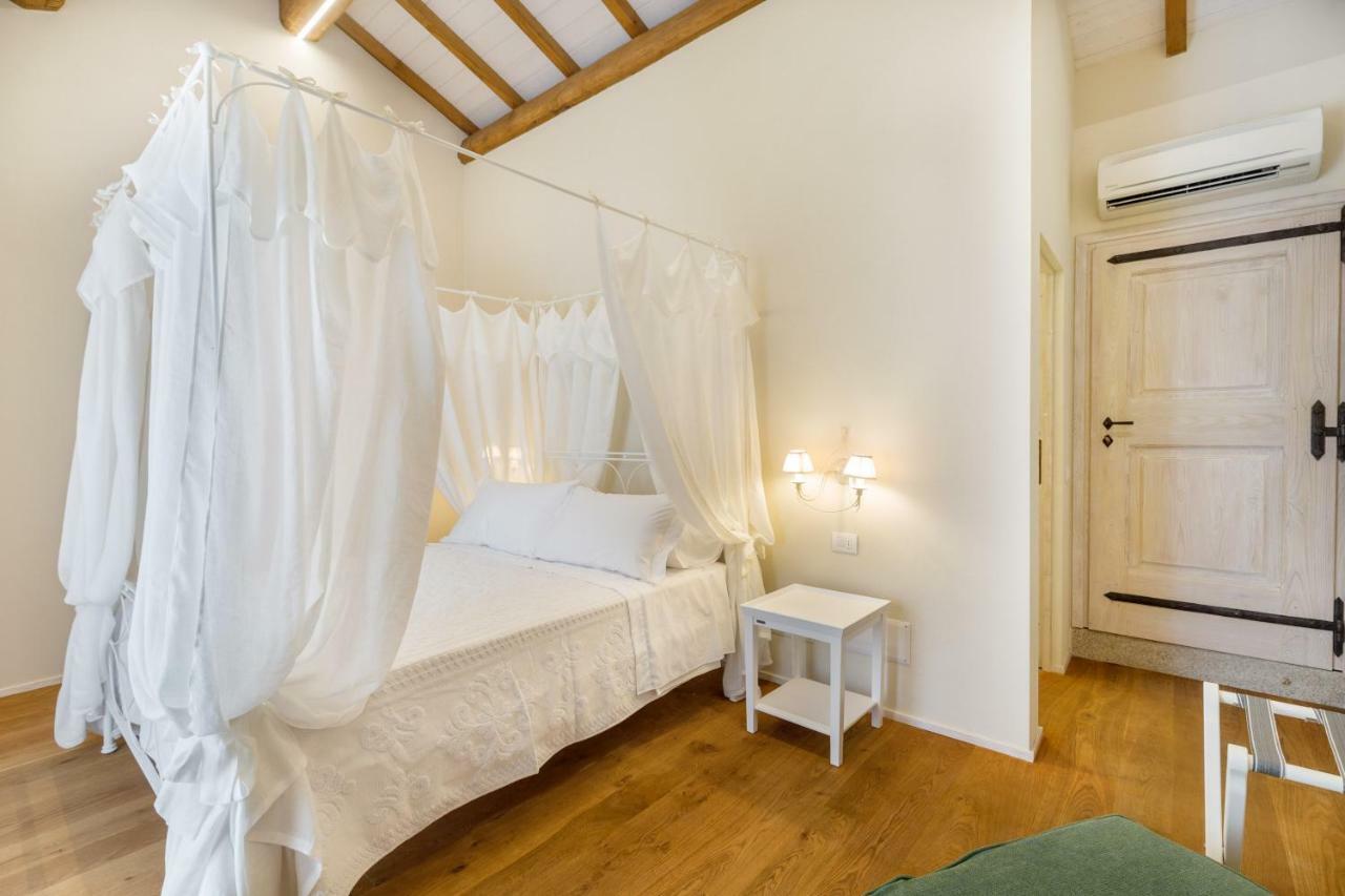 Tenuta Petra Bianca Палау Экстерьер фото
