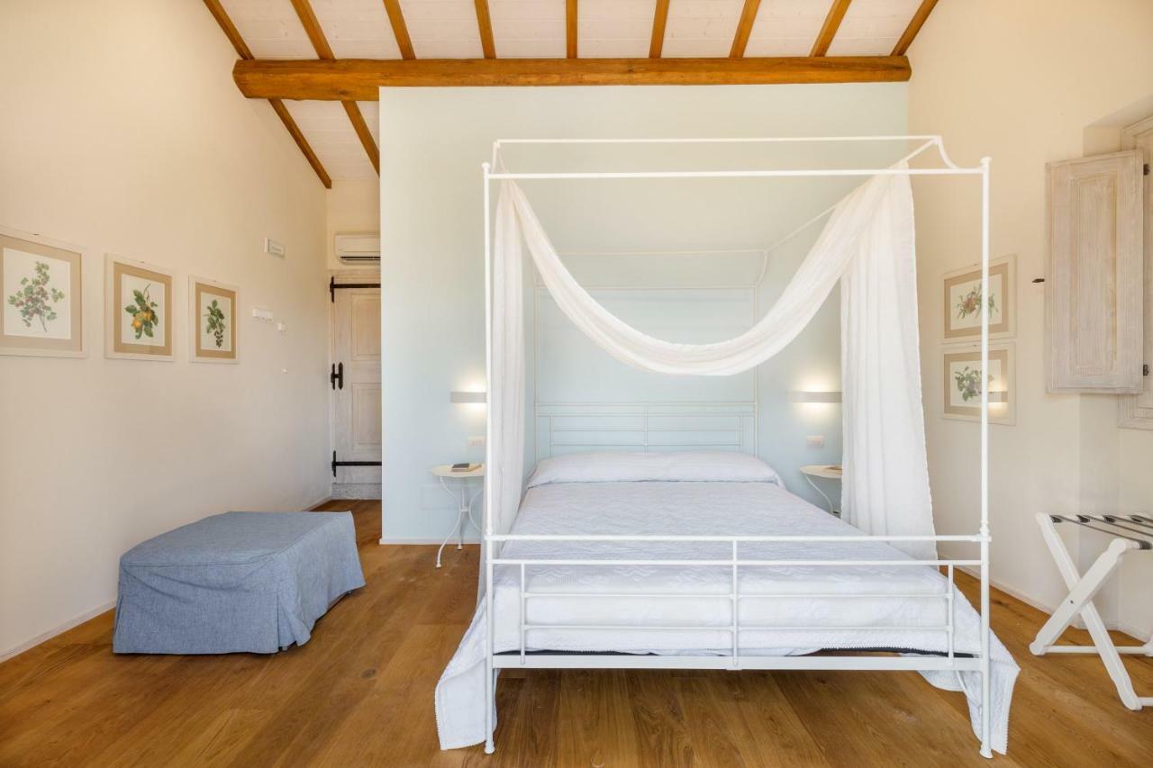 Tenuta Petra Bianca Палау Экстерьер фото